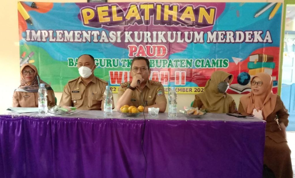 BUKA PELATIHAN IKM PAUD, KADISDIK CIAMIS SEBUT SAMAKAN PERSEPSI KURIKULUM MERDEKA