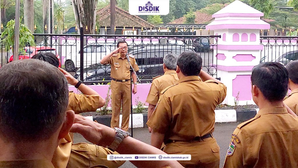 Sekda Ciamis Ingatkan Waspada Saat Kondisi Ekstrim, pada Amanat Apel Pagi di Dinas Pendidikan