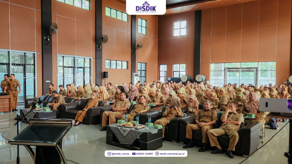 KEGIATAN  PEMBUKAAN PELATIHAN GURU TRANSFORMATIF ANGKATAN 3