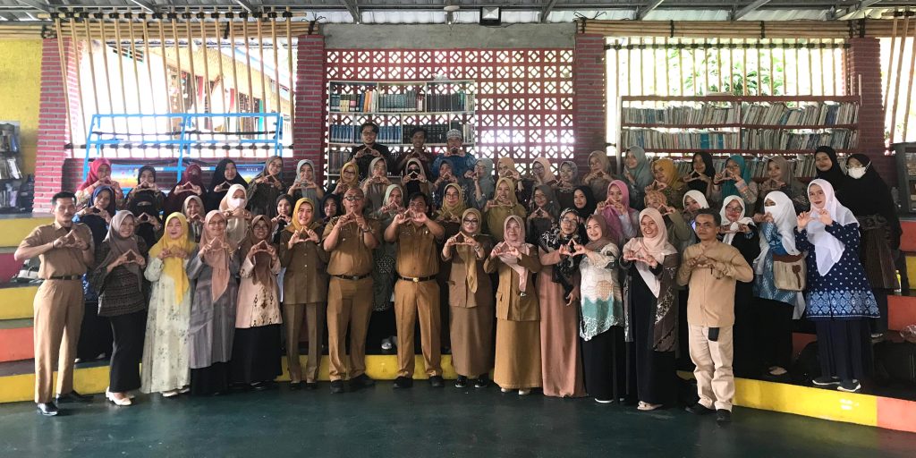 Kadisdik Apresiasi Asesor PDM Ciamis Gelar Sosialisasi Akreditasi PAUD Kadisdik Apresiasi Asesor PDM Ciamis Gelar Sosialisasi Akreditasi PAUD