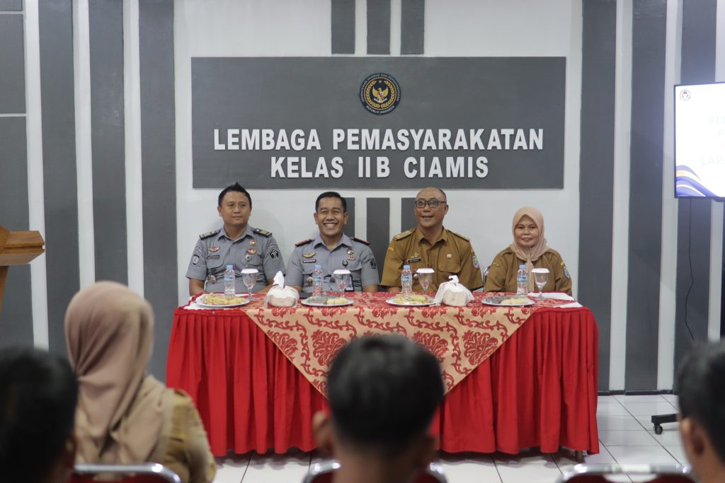 Pemkab Ciamis Tingkatkan Akses Pendidikan Bagi Warga Binaan, Serahkan Ijazah Kesetaraan di Lapas Ciamis