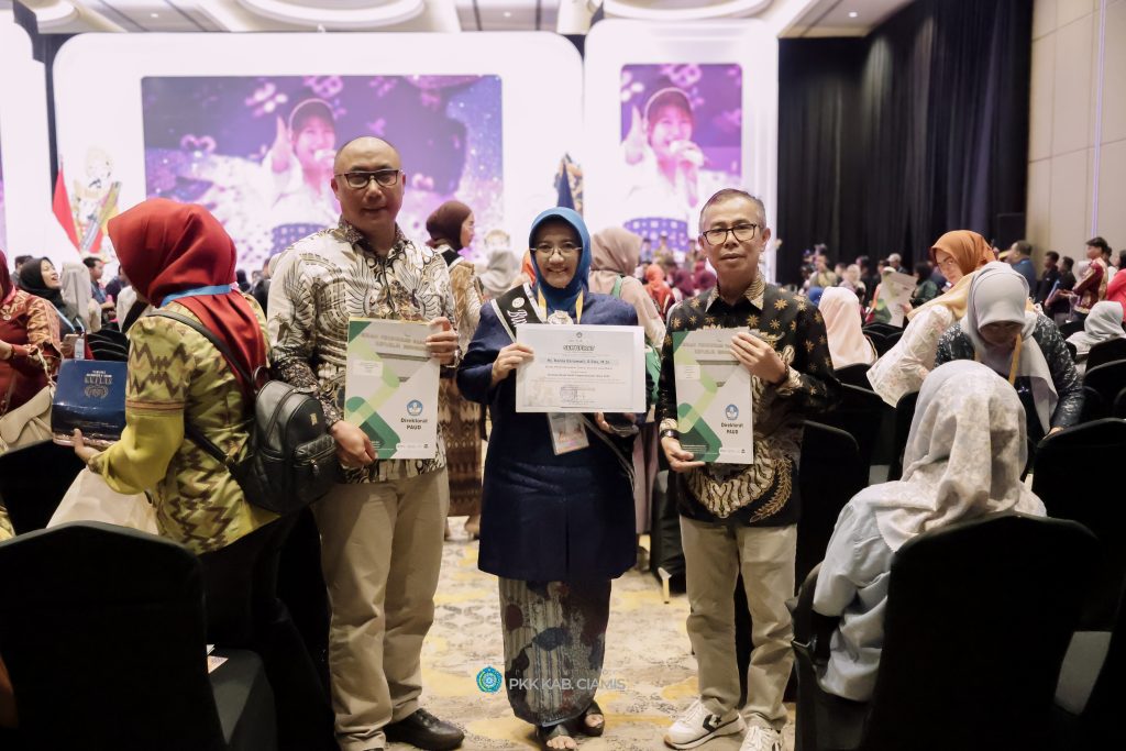 Disdik Ciamis dampingi Bunda PAUD Ciamis Hadiri Apresiasi Bunda PAUD Nasional 2025 Disdik Ciamis dampingi Bunda PAUD Ciamis Hadiri Apresiasi Bunda PAUD Nasional 2025