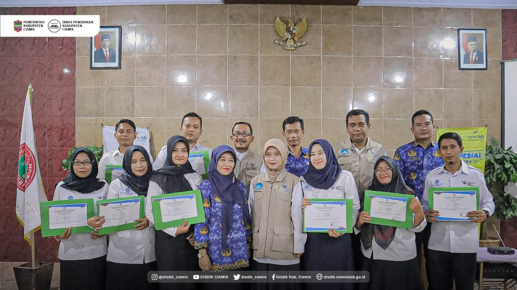 KEGIATAN PENUTUPAN PENDIDIKAN CALON GURU PENGGERAK ANGKATAN 4 TAHUN 2023KEGIATAN PENUTUPAN PENDIDIKAN
