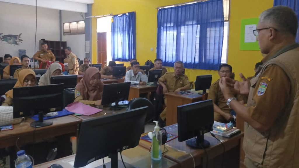 MGMP TIK/INFORMATIKA KAB. CIAMIS SIAP BERGERAK DAN MENGGERAKKAN